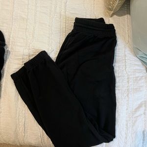 Aritzia Airy AF Sweatpants size L